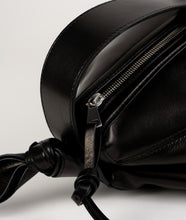 Load image into Gallery viewer, Furoshiki Crossbody Bag M Soft Lamb Leather Black I detail view I zipper and wrapped bag detail