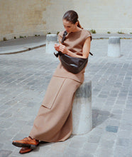 Load image into Gallery viewer, Furoshiki Crossbody Bag M Smooth Cow Leather Espresso