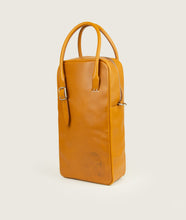Load image into Gallery viewer, GUT OGGAU x SAGAN Vienna bag orange I orange I side view I showing belt detail, watoji stitch detail I white background