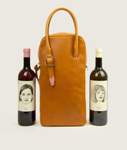 Load image into Gallery viewer, GUT OGGAU x SAGAN Vienna bag red I front view I showing belt detail, watoji stitch detail and zipper detail I presenting two classic bottles of wine from Gut Oggau I white background