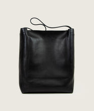 Load image into Gallery viewer, Watoji I Nasch Bag L I black I back view I white background