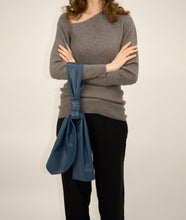 Load image into Gallery viewer, Miser bag smooth jeans blue