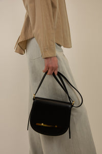 Sagan Vienna, crossbody bag, handbag, bibliothéque, black, smooth calf leather, horn, Hornmanufaktur Petz