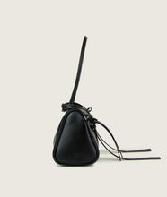 Load image into Gallery viewer, Ajla bag black grape leather