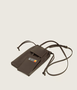 FORMA I Bourse Bag Espresso I Espresso color I front view I showing the smart way how to access the pocket for your cards I white background