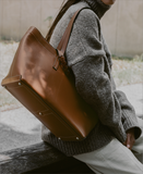Load image into Gallery viewer, Reins Tote Bag M Caramello Soft Cow Leather