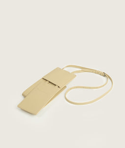 Accessories I Modular P/C case I beige I back view I visualizes opening detail, shows card holder I white background