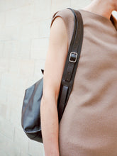 Load image into Gallery viewer, Furoshiki Crossbody Bag M Smooth Cow Leather Espresso