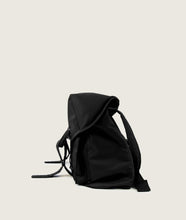 画像をギャラリービューアに読み込む, Messenger bag XL Black recycled nylon