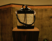 Load image into Gallery viewer, Vienna Bucket S Black GRAPE LEATHER