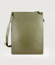 Load image into Gallery viewer, Backside of Gwyneth handbag, size L, in olive green. It&#39;s made from Italian calf leather. This size is suitable for A4 formats and all iPad sizes. The mosaic front plate is made from the cow horn. Adjustable shoulder strap. Shoulder strap is also in the function of easy closing and opening the bag.